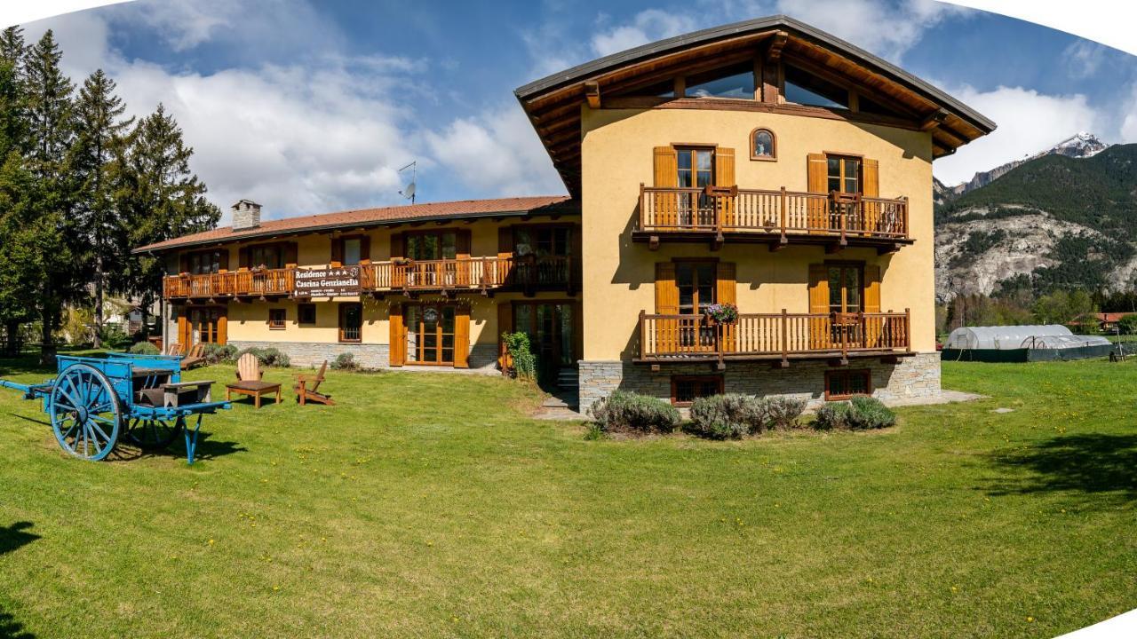 Residence Cascina Genzianella Oulx Eksteriør billede