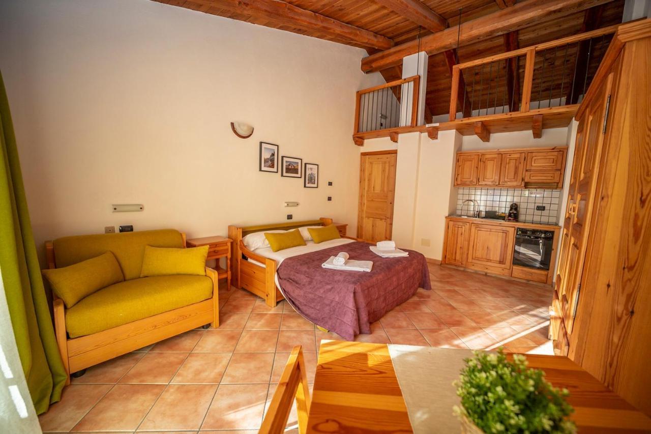 Residence Cascina Genzianella Oulx Eksteriør billede