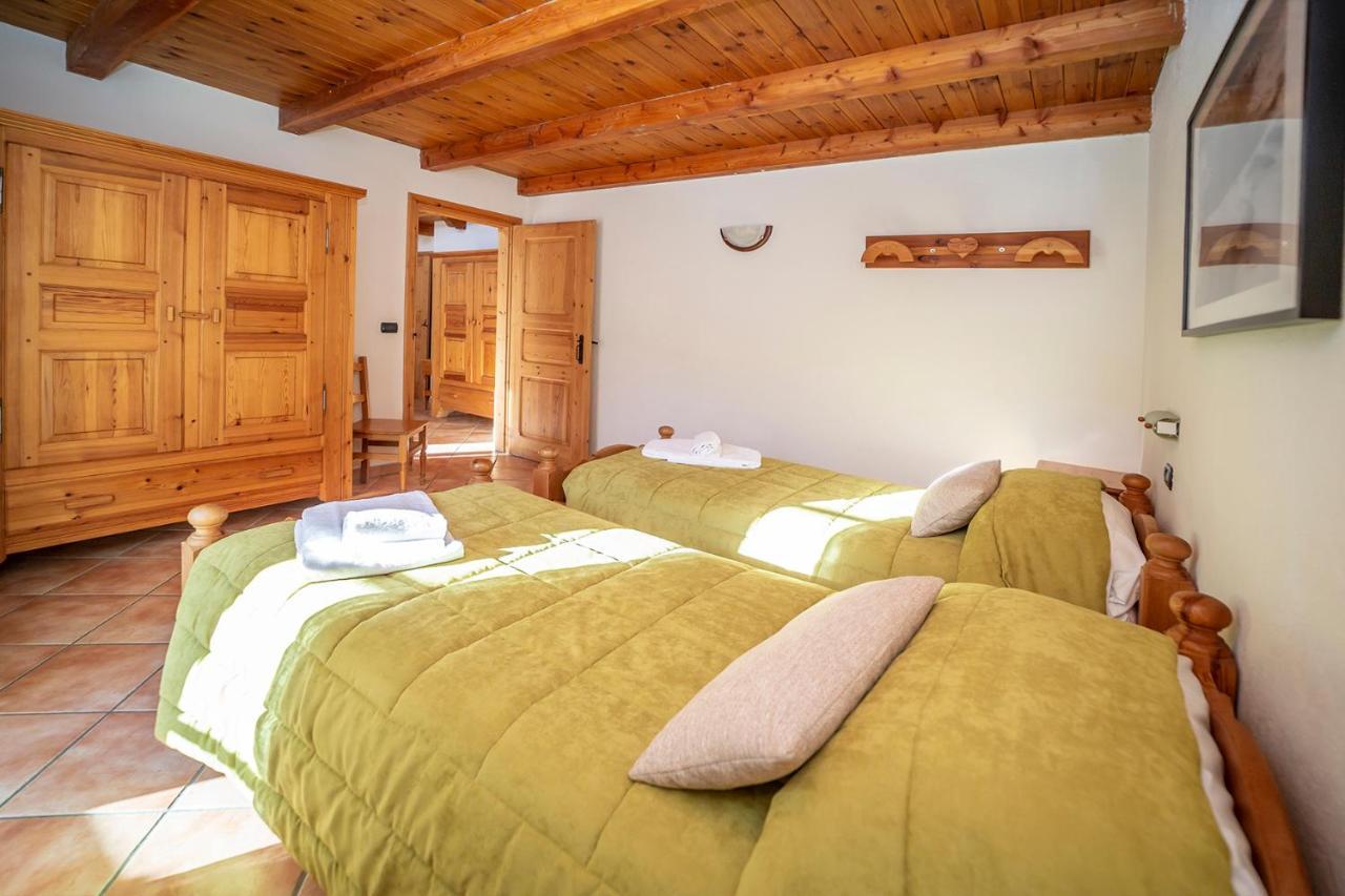 Residence Cascina Genzianella Oulx Eksteriør billede